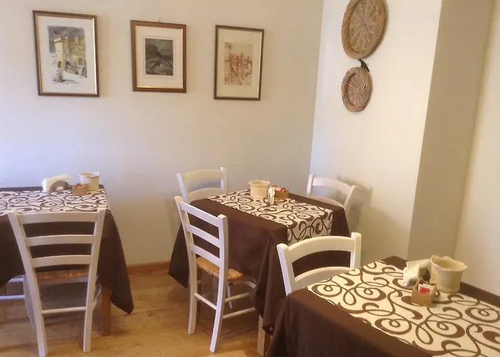 Alojamento de Acomodação e Pequeno-almoço Delle Rose 3*